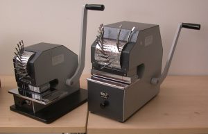 maquina perforadora de numeros y letras BB 9029